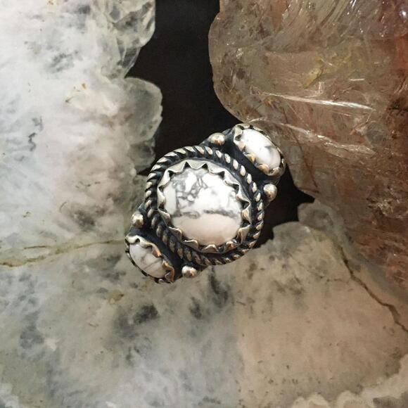 Carolyn Pollack Southwestern Style Sterling 3 Oval Howlite Ring For Women - Picture 2 of 10